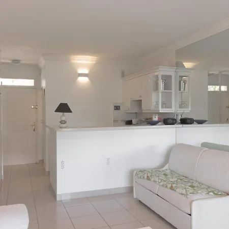 Guestready - Crystal White Escape Near Belvedere Apartment Cannes