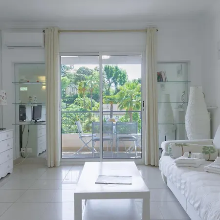 Guestready - Crystal White Escape Near Belvedere *